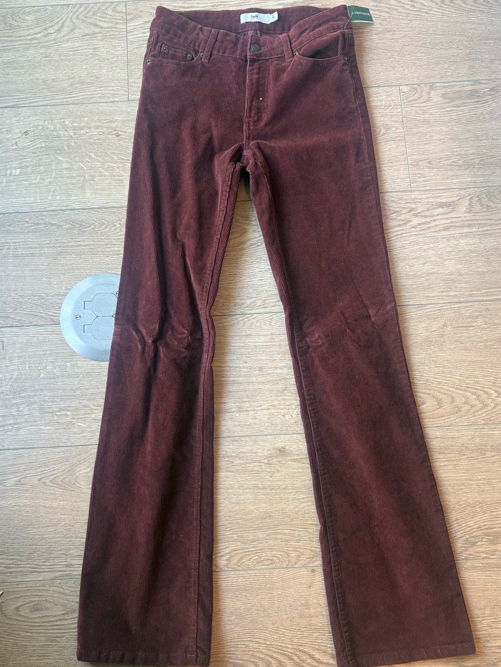 Simons Women's Corduroy Flare pants  in Burgundy